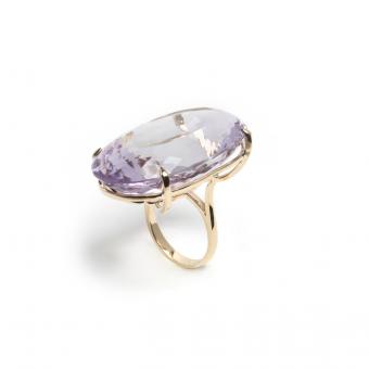 Gold Ring with Amethyst